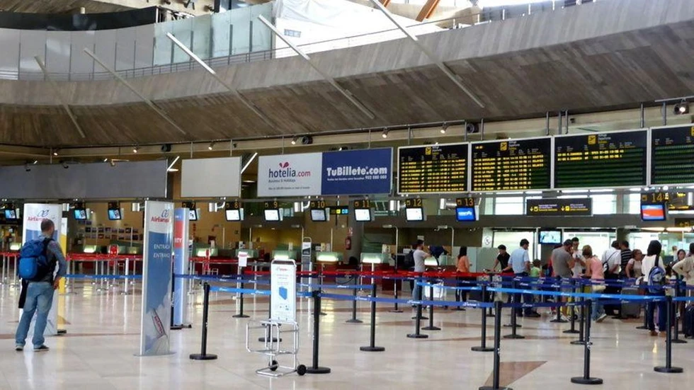 Aeropuerto de Tenerife Norte  / TVi