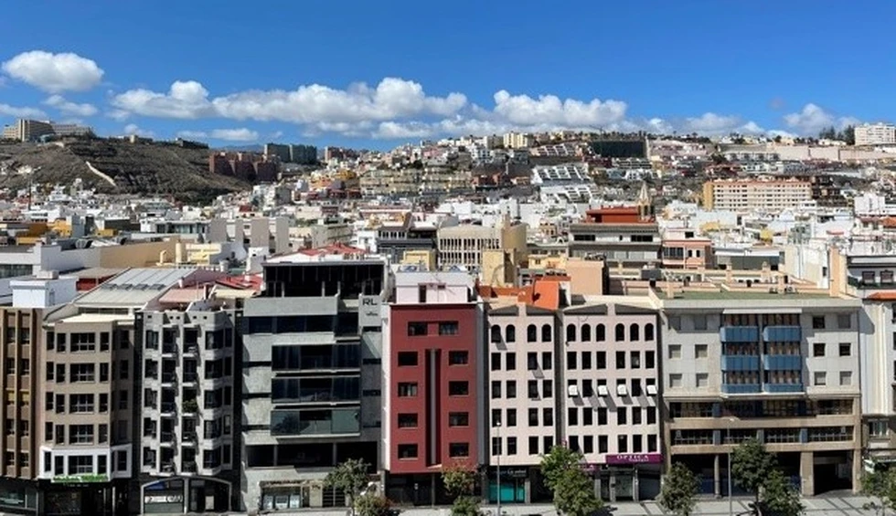 Canarias quiere limitar la compra de vivienda a extranjeros no residentes