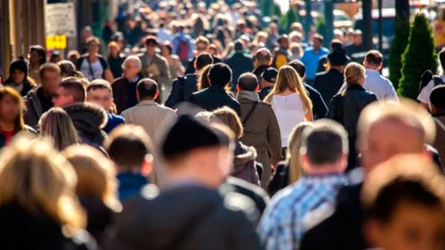 Madrid supera por primera vez a Cataluña como la región con más ocupados en España