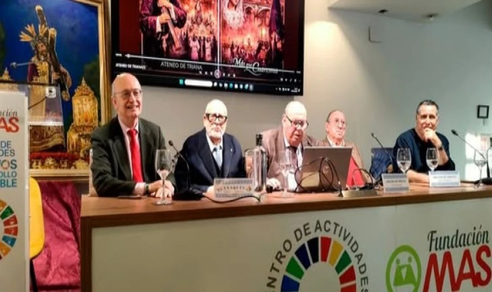 Ciclo de conferencias promovido por el Ateneo de Triana / Antonio Rendón