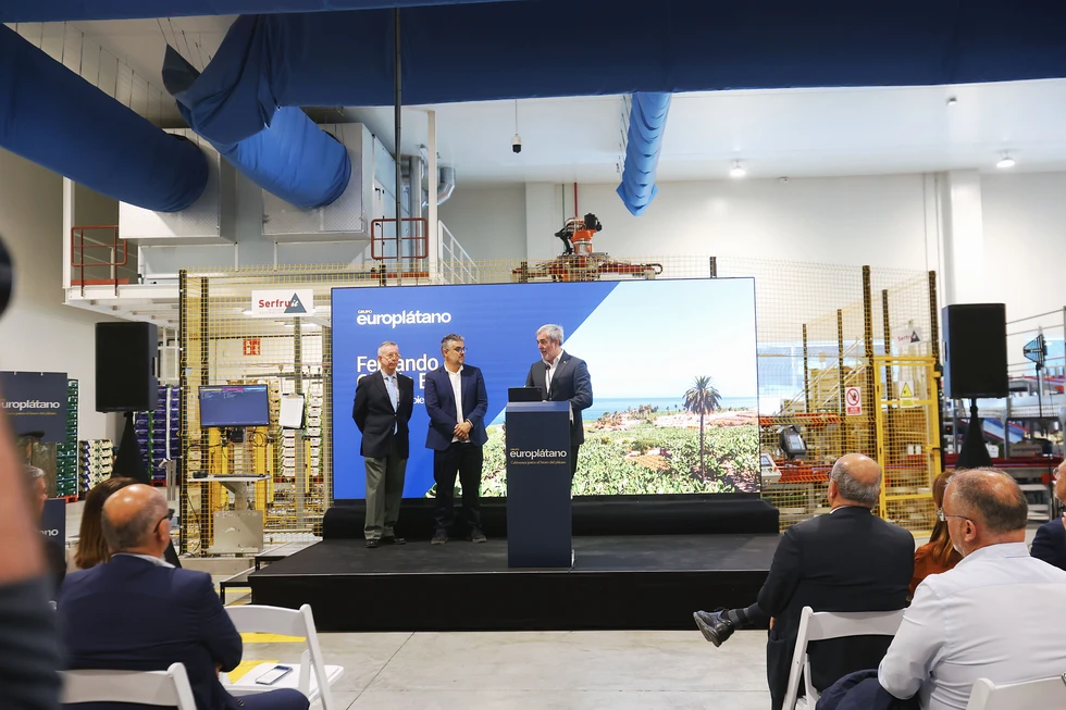 Acto oficial de inauguración del nuevo centro de maduración de Plátanos de Canarias en País Vasco  / TVi