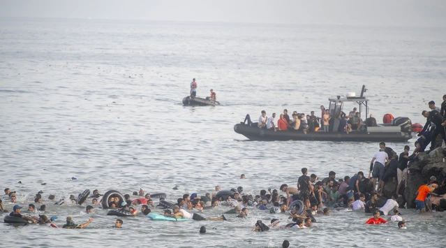 Invasión a Ceuta: Identifican a yihadistas entre los inmigrantes