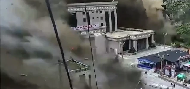 Impresionantes vídeos: Inundaciones catastróficas en el Himalaya