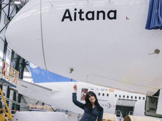 Air Europa pone el nombre de Aitana a uno de sus aviones