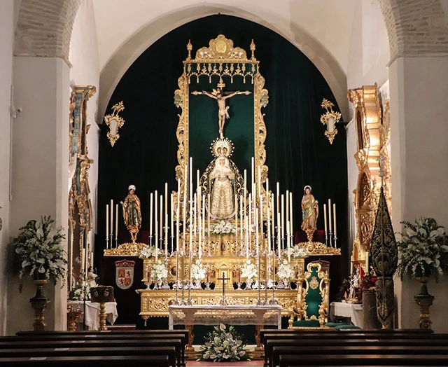 Alcalá del Río se rinde ante la Virgen de las Angustias en una semana de fervor y devoción