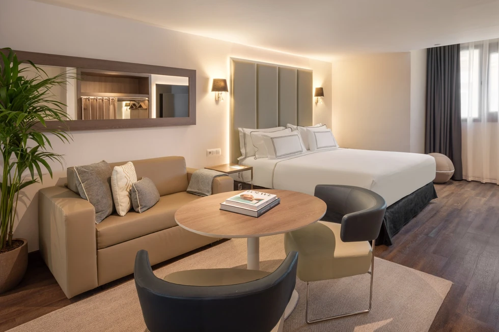 Telefónica impulsa la transformación digital de 19 hoteles de Meliá en Canarias