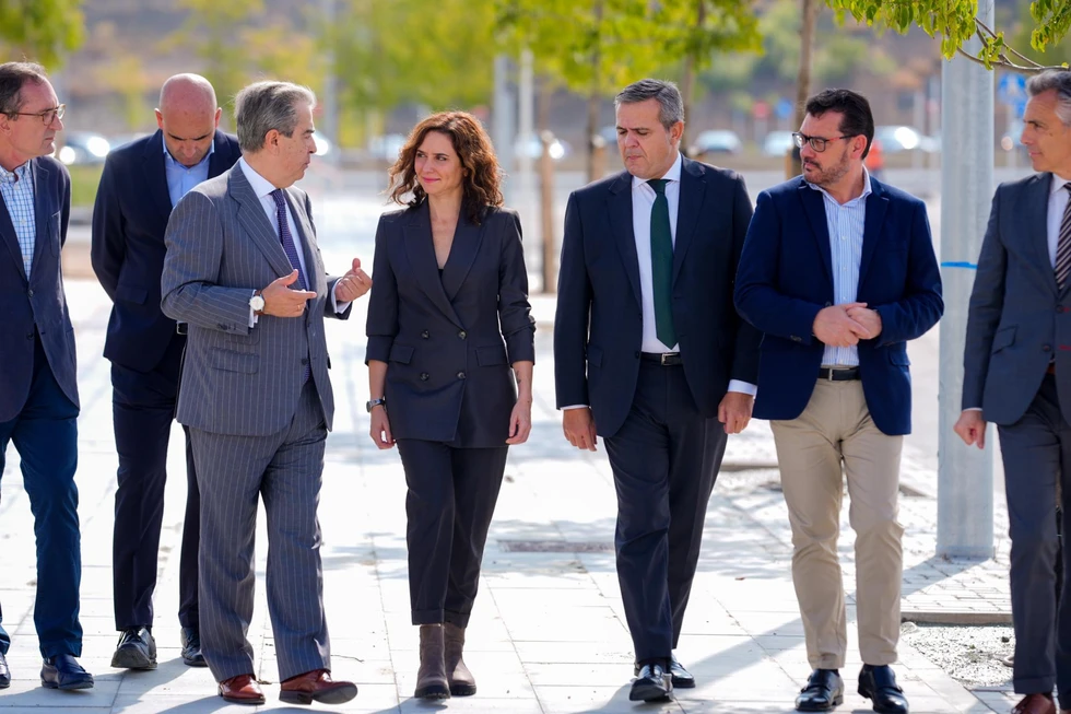 Díaz Ayuso en Valdecarros, uno de los mayores desarrollos urbanísticos de Europa: “Creemos en la libertad de compra, alquiler e inversión sin trabas”