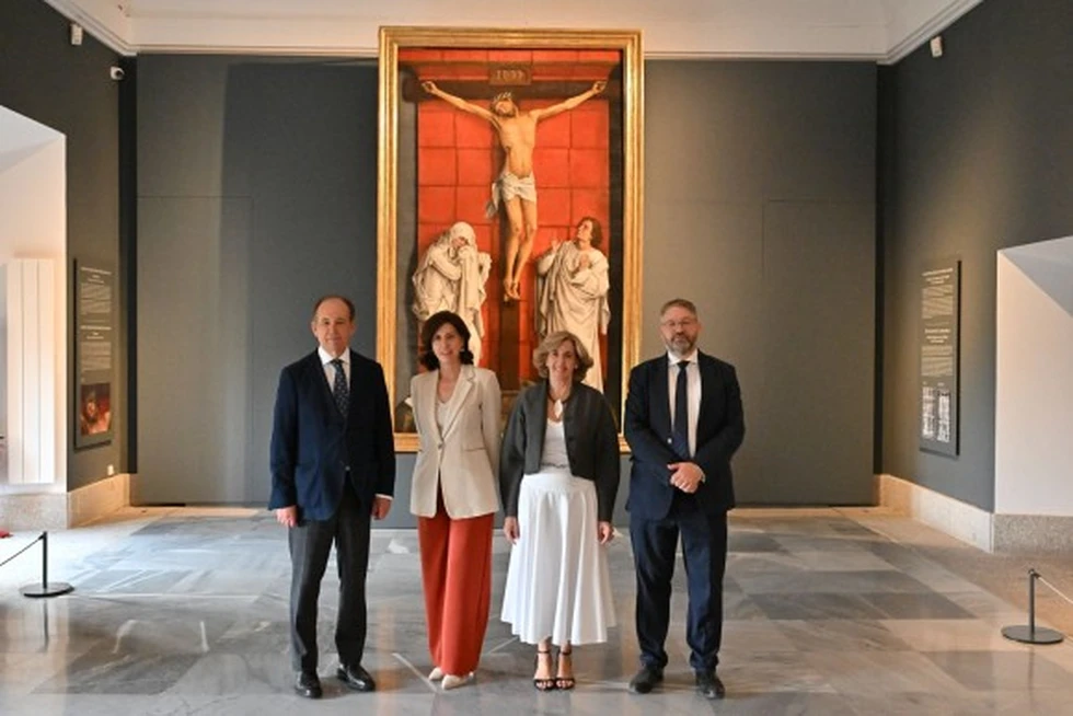 De izquierda a derecha: Luis Pérez de Prada, director de Inmuebles y Medio Natural de Patrimonio Nacional; Ana Robles, gerente de Patrimonio Nacional; Ana de la Cueva, presidenta de Patrimonio Nacional; Víctor Cageao, director de las Colecciones Reales