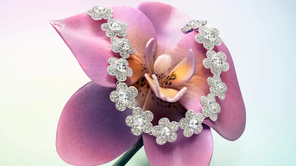 Swarovski presenta su segunda colección con Ariana Grande