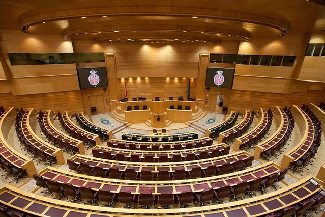 Feijóo y Abascal pactan en el Senado: Vox se retira en seis provincias y presentan un solo candidato en 14