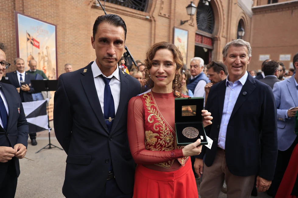 Isabel Díaz Ayuso, presidenta de la Comunidad de Madrid, asiste a la tradicional corrida de la Hispanidad que este año rinde homenaje a Ceuta