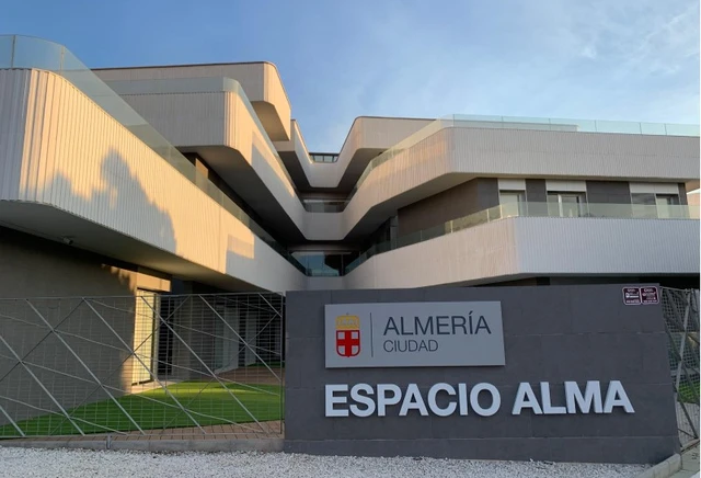 El Ayuntamiento de Almería mejorará la climatización de dependencias municipales