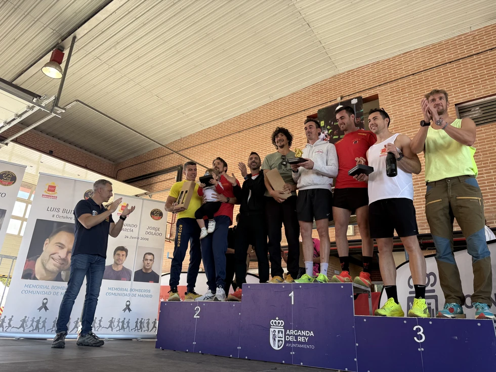 La XXXII edición de la carrera Memorial de Bomberos reúne a 1.400 corredores