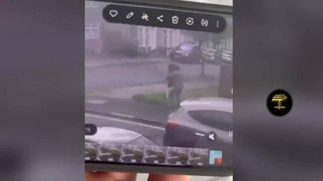 El momento en que una menor es apuñalada en el cuello en plena calle en Reino Unido