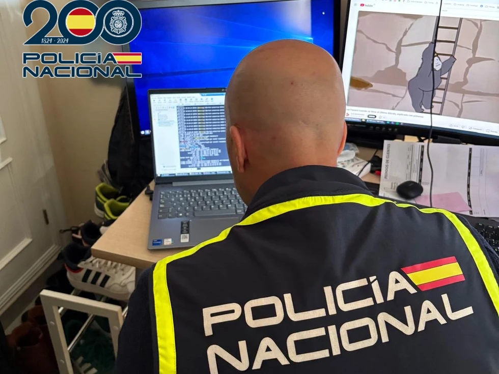 Desarticulan en Almería la mayor plataforma de distribución ilícita online de manga en español