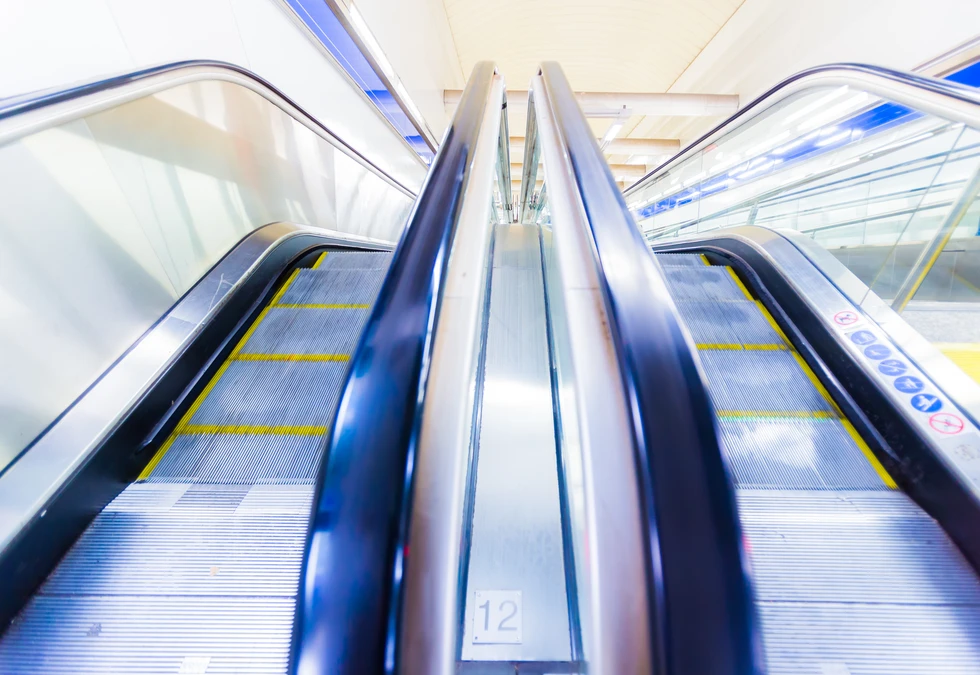 La Comunidad de Madrid renovará 294 escaleras mecánicas de Metro