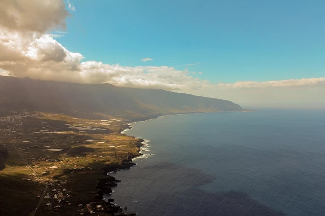 El Hierro gana peso como destino elegido este verano