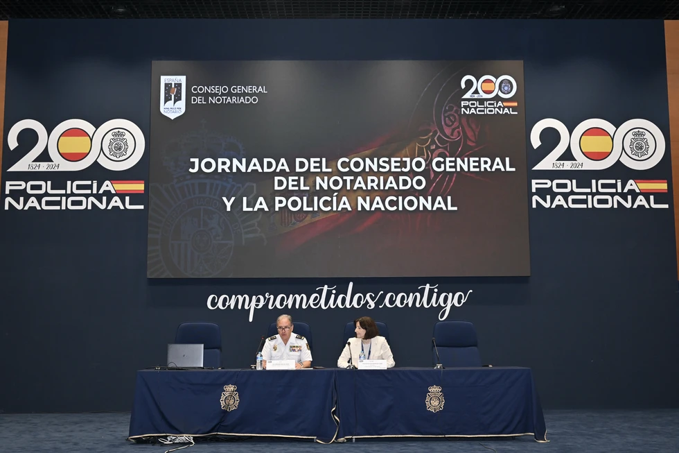 Notariado y Policía Nacional colaboran en la lucha contra de la delincuencia económica