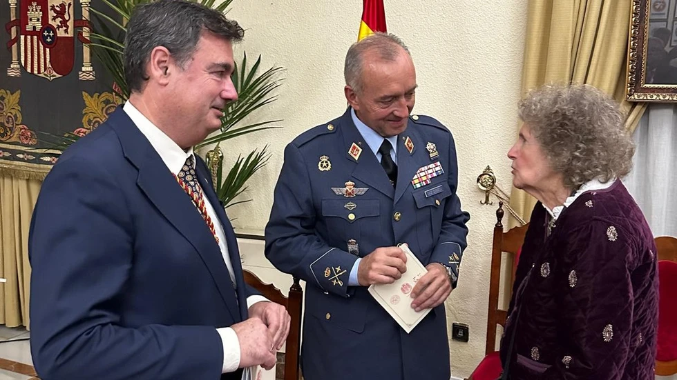 La duquesa de Maqueda recibe el reconocimiento "Carrera de Indias 2026"  / TVi