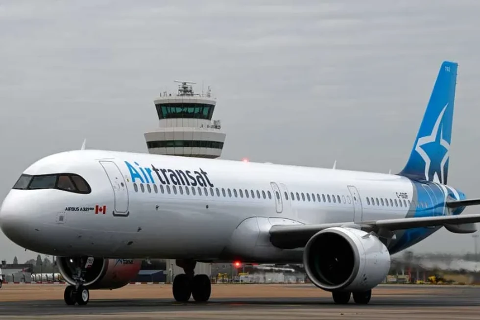 Avión de Air Transit