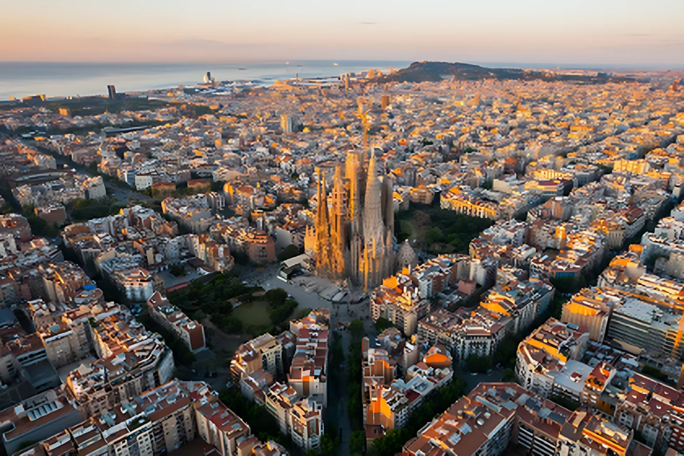 Barcelona subirá la tasa turística de forma gradual hasta 2029