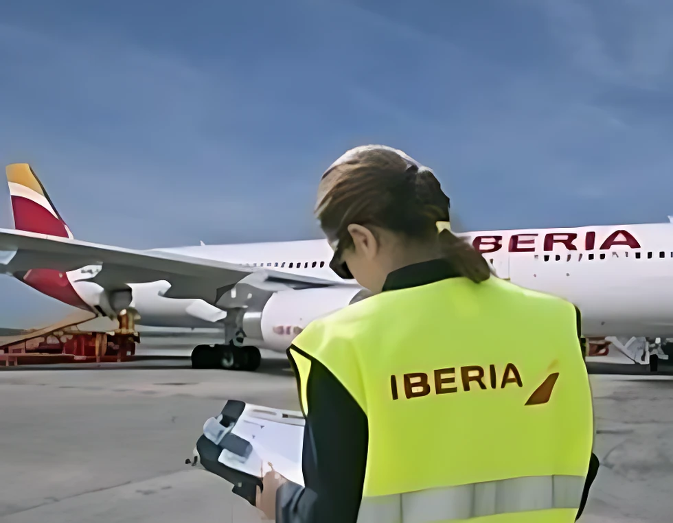 Los sindicatos llaman a huelga en el handling de IAG en Barajas justo en Navidad