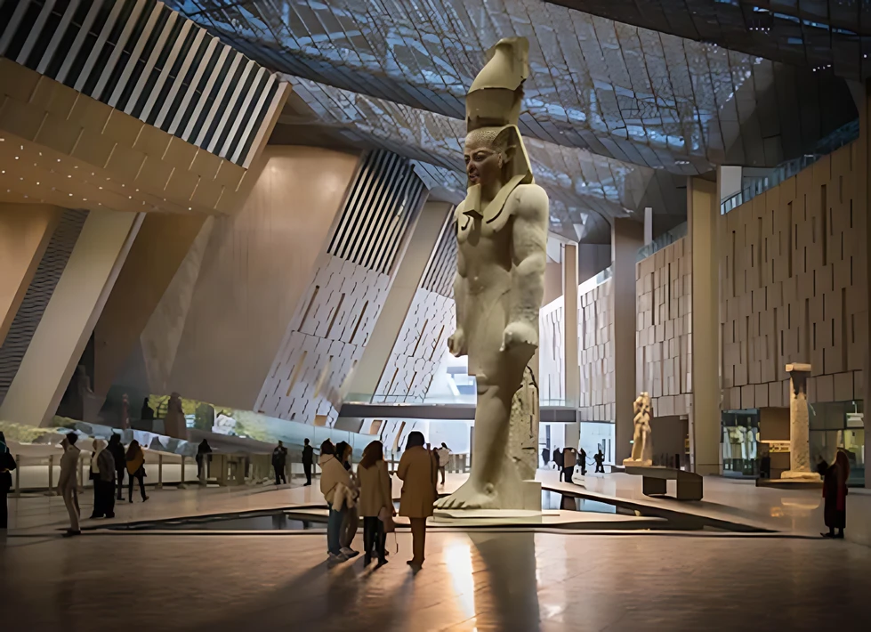 El Grand Egyptian Museum abre hoy en Giza y se convierte en el nuevo corazón cultural de Egipto