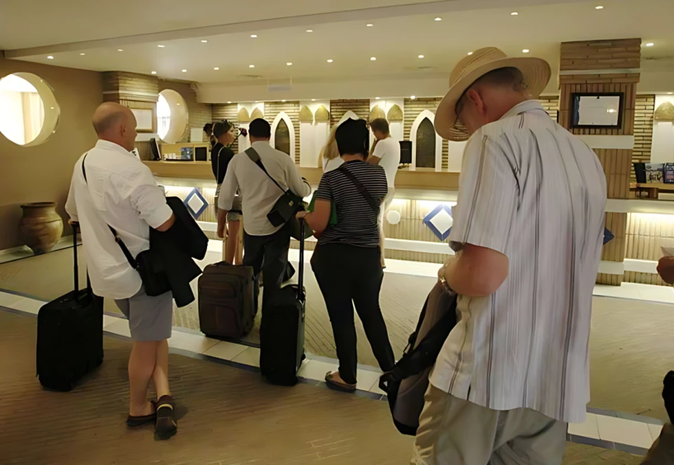 Hoteleros europeos critican la normativa de registro de viajeros en España