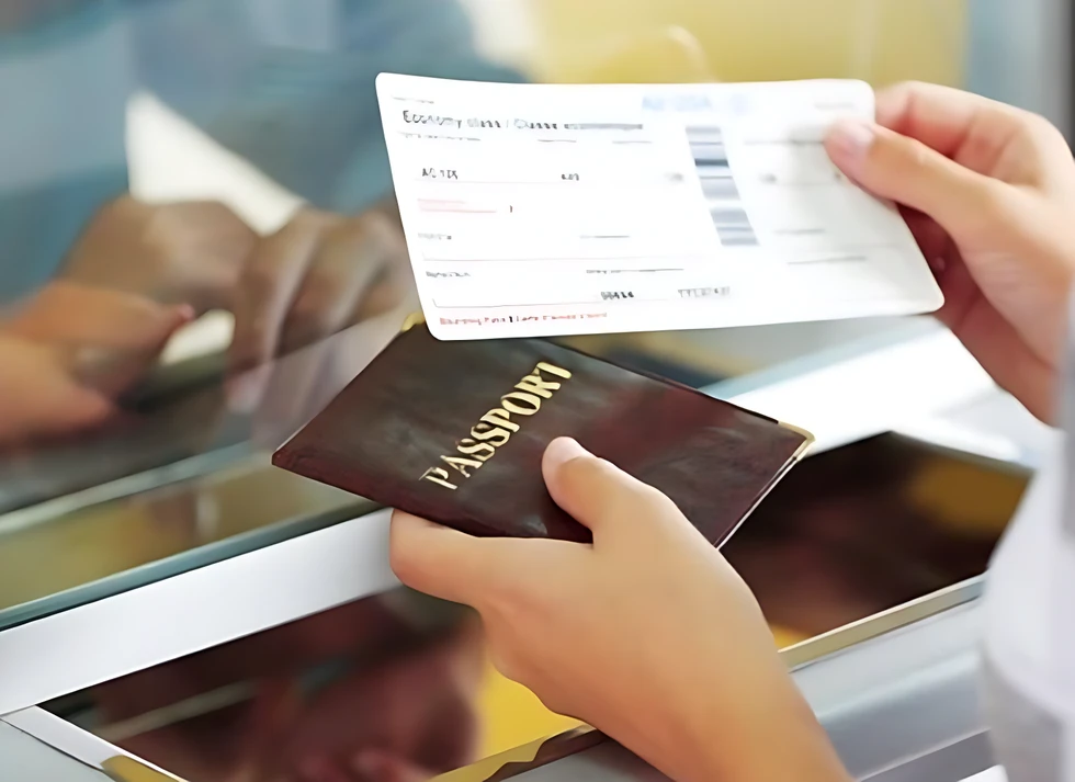 Los viajes del Imserso peligran por las exigencias del ‘Gran Hermano’ de Marlaska