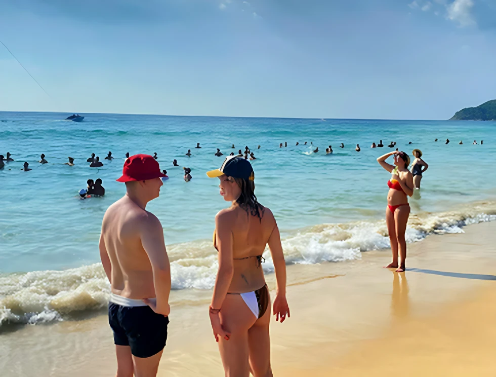 La UE planea endurecer los visados para turistas rusos como presión a Moscú