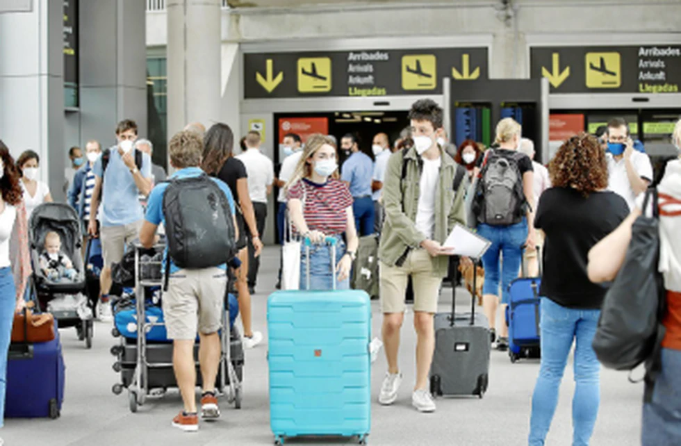 Reino Unido sigue de cerca las protestas contra el turismo en España