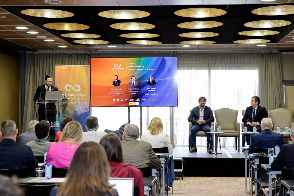 Los municipios turísticos de España defienden un modelo más sostenible, inteligente y conectado con los residentes