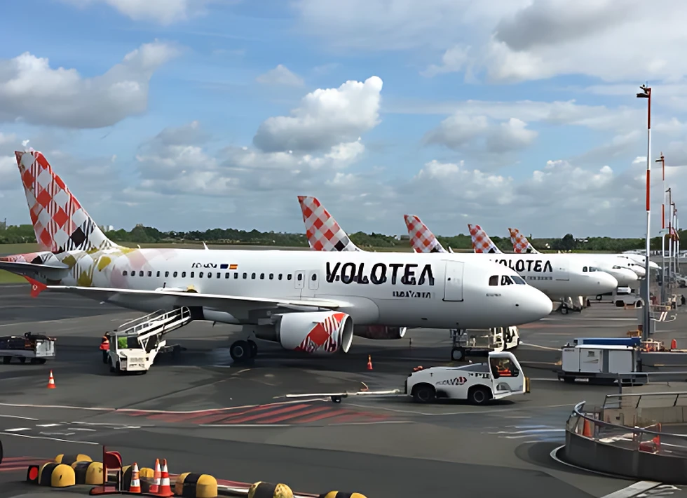 Granada lanzará un vuelo a Nantes y explora nuevas conexiones internacionales