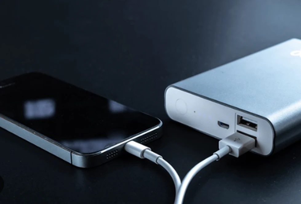 Alarma en la aviación por el creciente número de incendios de baterías de litio