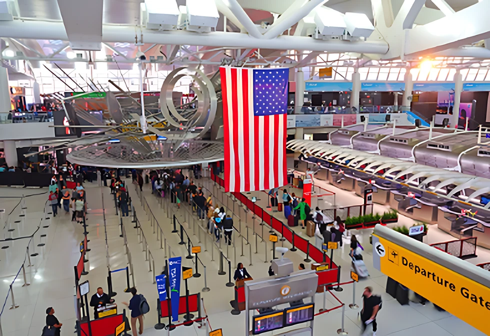 Caos en aeropuertos estadounidenses por falta de pago a controladores