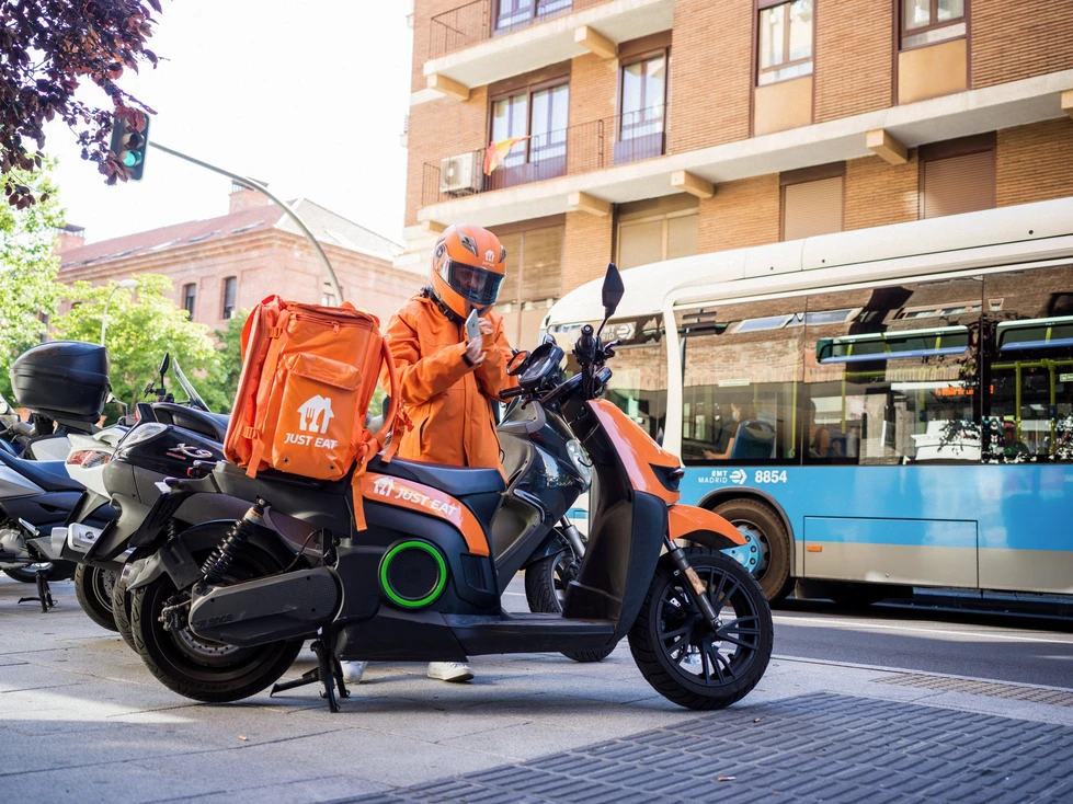 Just Eat continúa diversificando su oferta y refuerza las nuevas verticales con experiencias ampliando el catálogo de partners
