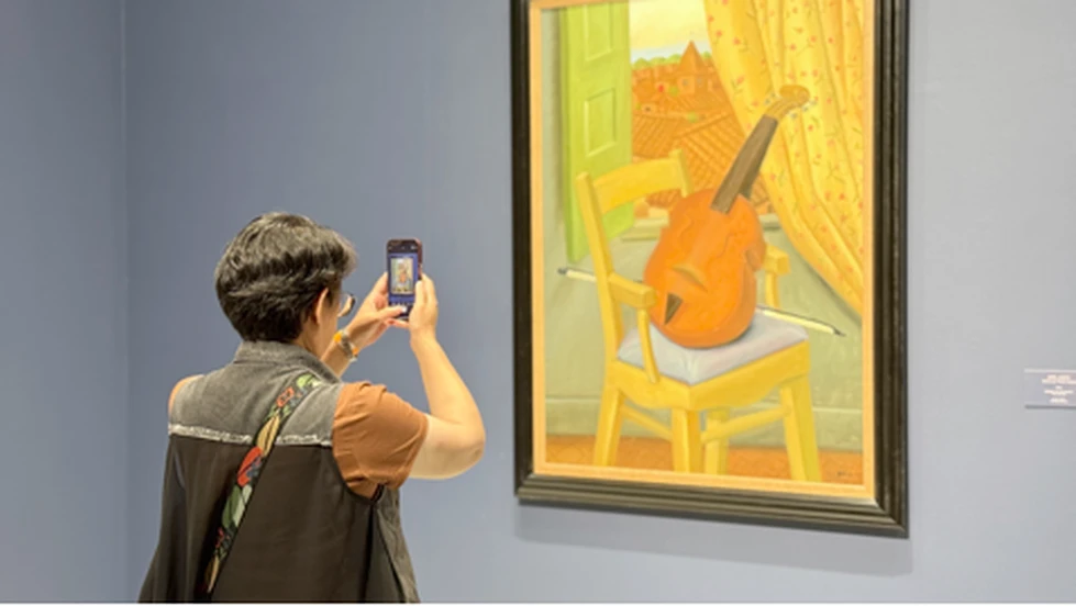 Los “gorditos” (y “gorditas”) del artista Fernando Botero triunfan en China