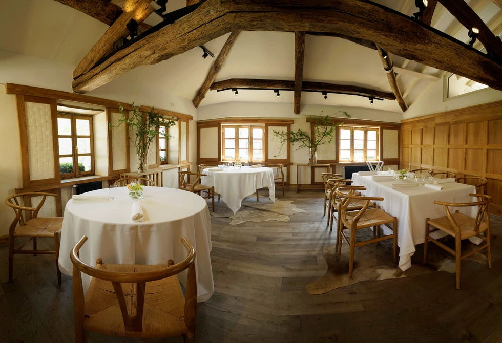 CASA MARCIAL Y NARBASU, UN VIAJE POR LA ESENCIA DE LOS HERMANOS MANZANO