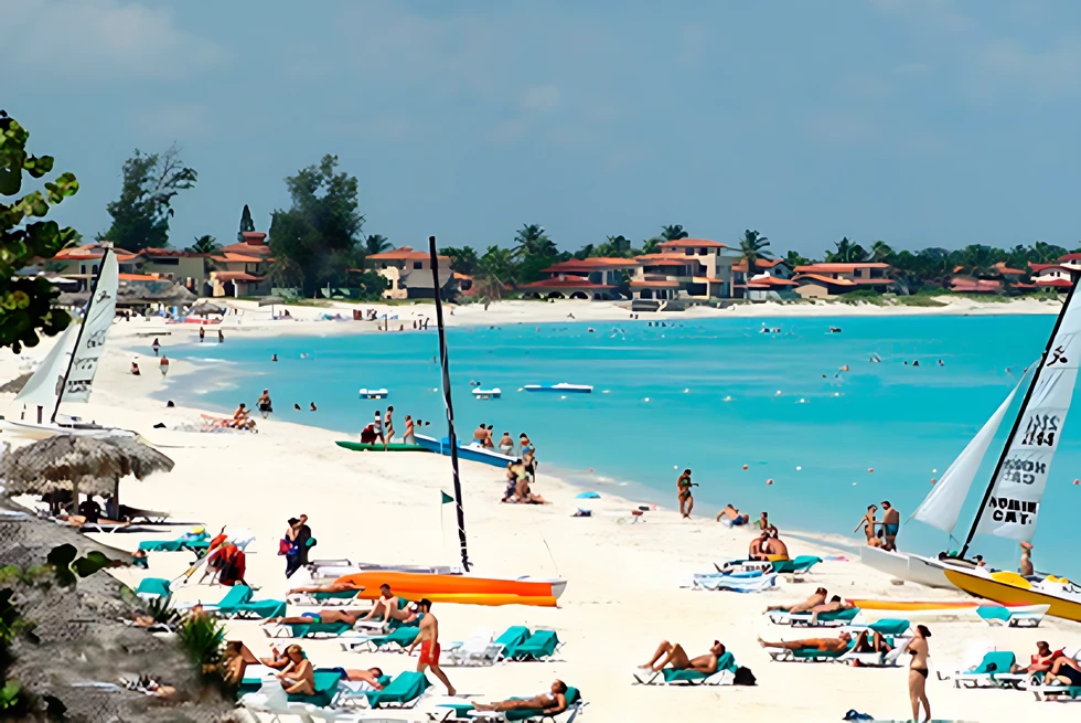 Cuba introduce una visa electrónica de 25 USD para países con menos turistas