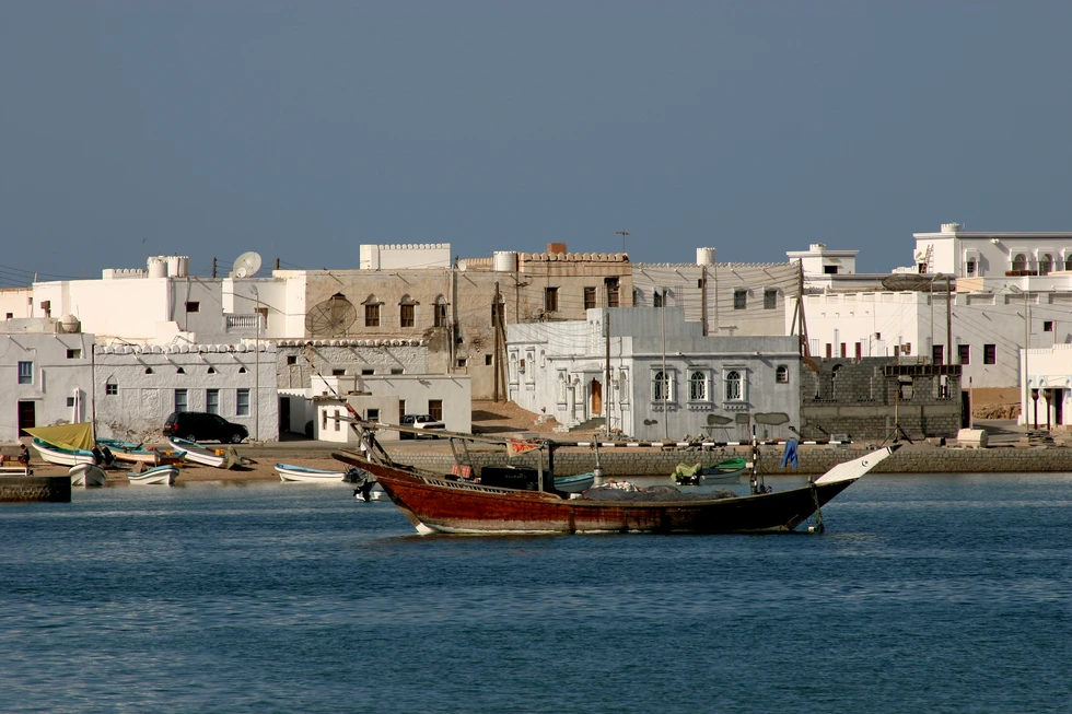 Omán, el destino de lujo que redefine la conexión entre cultura y naturaleza