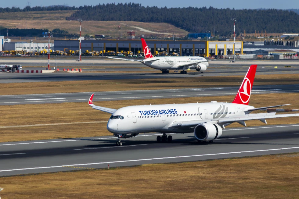 Los trabajadores amenazan con paralizar el aeropuerto de Palma en protesta laboral