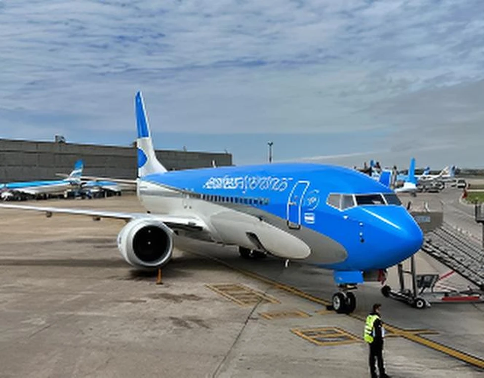 La Agencia Internacional de la Energía advierte de que Europa podría afrontar una escasez de combustible para aviones en pocas semanas