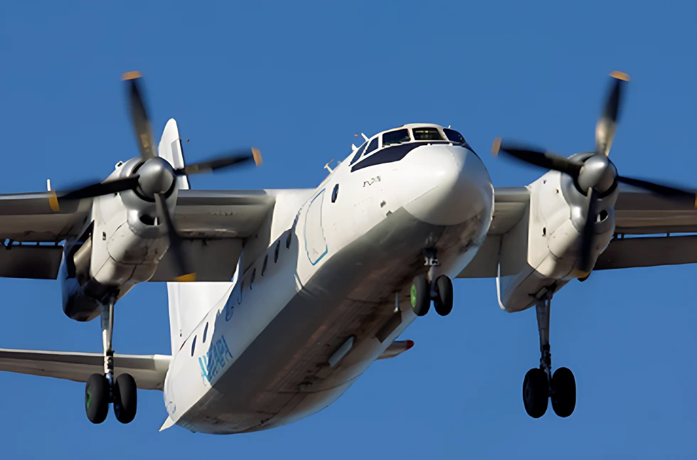 Avión de Angara Airlines se estrella en Rusia con 49 personas a bordo