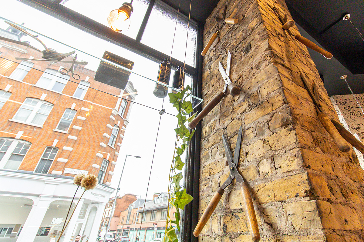 323 King's Road